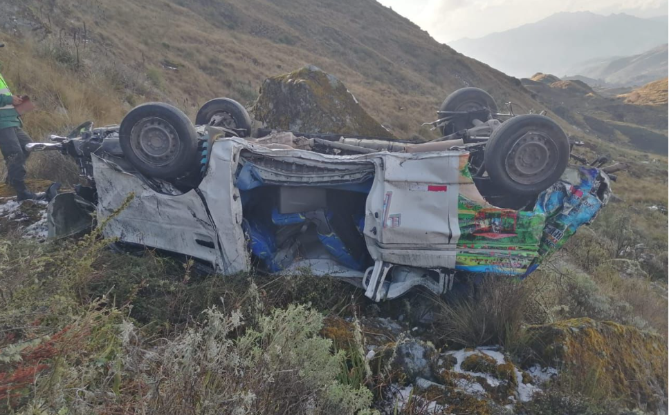 DESPISTE DE LA COMBI DEL APURIMEÑO DEJAS SIETE MUERTOS Y DOS HERIDOS